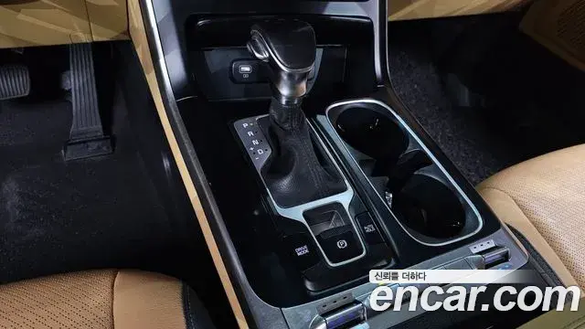 Kia Carnival 2022 — Фото 9/20