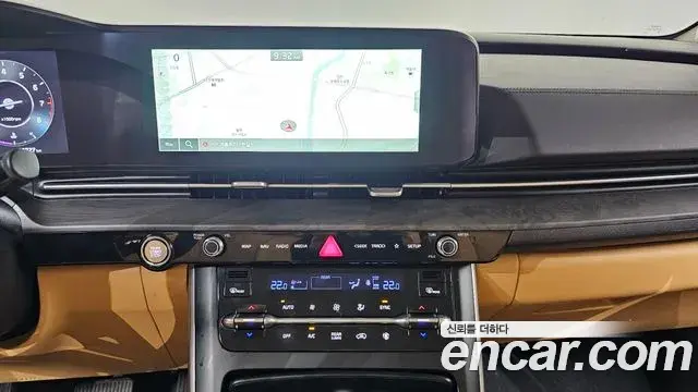 Kia Carnival 2023 — Photo 15/20