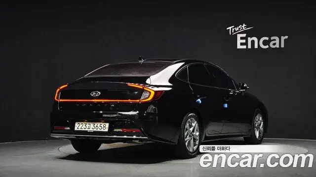 Hyundai Sonata 2022 — Фото 2/20