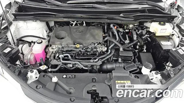 Toyota Sienna 2023 — ფოტო 11/33