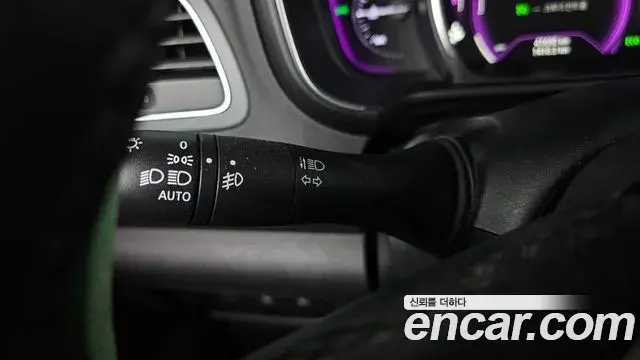 Renault Samsung QM6 2019 — ფოტო 27/34