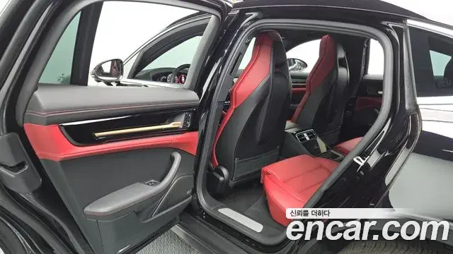 Porsche Panamera 2024 — Şəkil 24/38