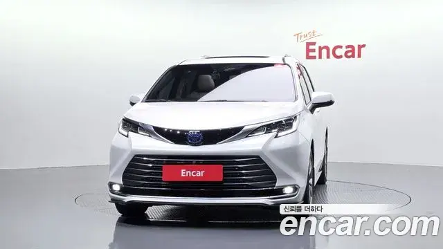 Toyota Sienna 2024 — Şəkil 11/20