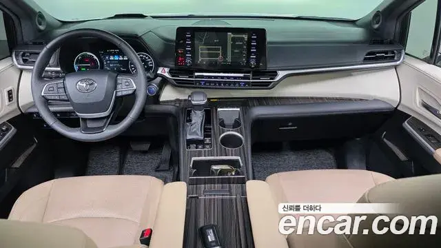 Toyota Sienna 2024 — Şəkil 3/20