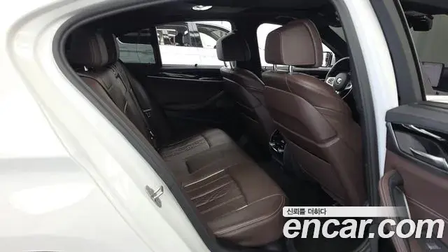 BMW 5 Series 2022 — ფოტო 12/20