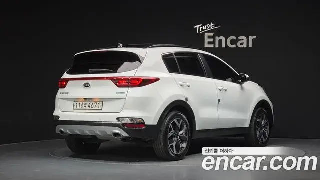Kia Sportage The Bold 2020 — Фото 2/20