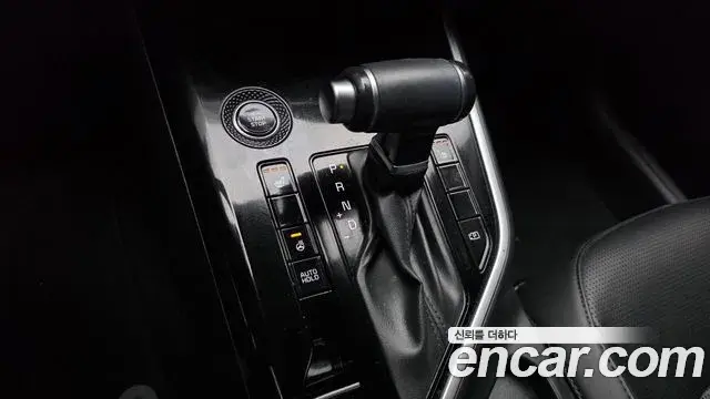 Kia Niro 2022 — Фото 9/20