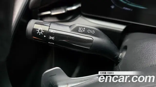 Kia Niro 2022 — Фото 18/20