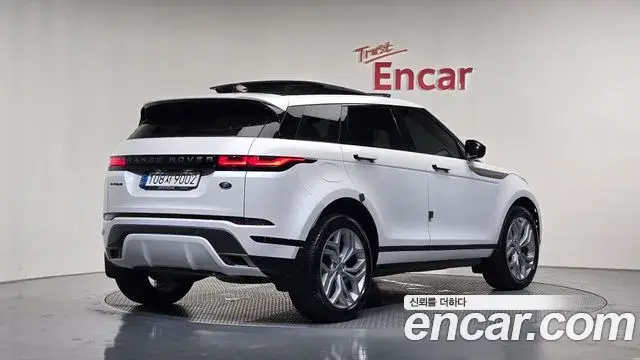Land Rover Range Rover Evoque 2023 — Photo 18/20