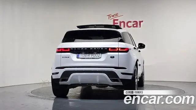 Land Rover Range Rover Evoque 2023 — Photo 20/20