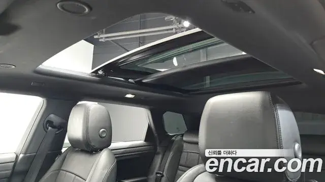 Land Rover Range Rover Evoque 2023 — Photo 17/20
