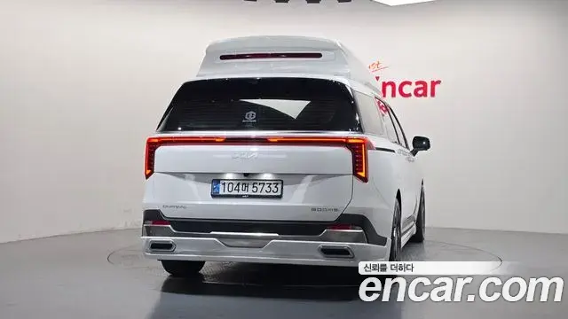 Kia Carnival 2024 — ფოტო 34/37