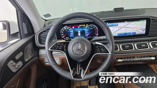 Mercedes-Benz GLE-Class 2025 — Фото 13/20