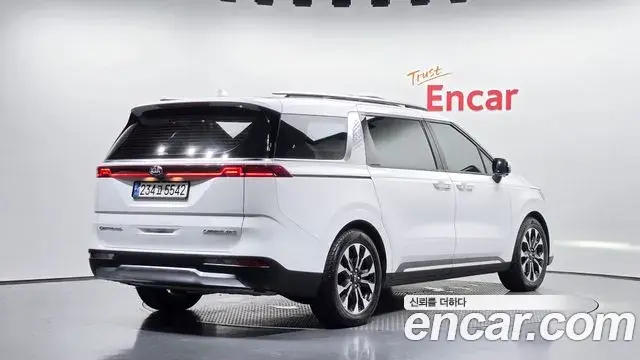 Kia Carnival 2021 — Фото 2/20
