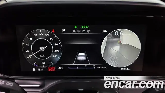 Kia Carnival 2021 — Фото 8/20