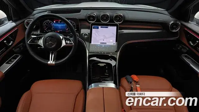 Mercedes-Benz GLC-Class 2026 — Фото 7/20