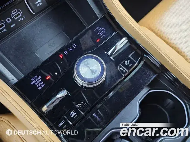 Jeep Grand Cherokee 2023 — Фото 8/20