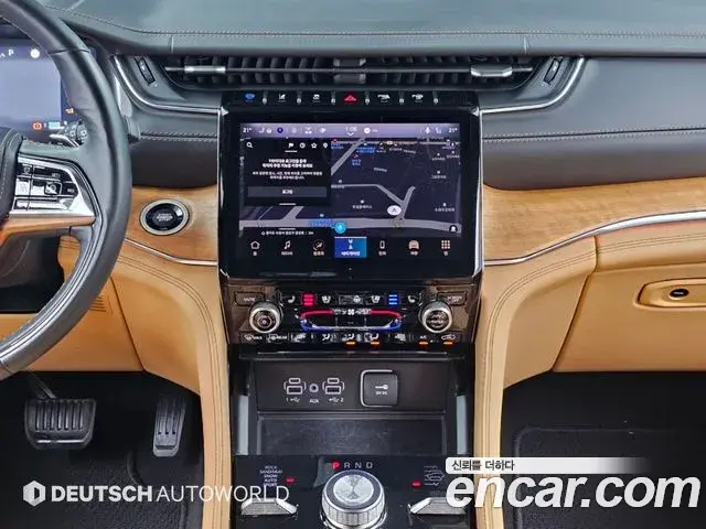 Jeep Grand Cherokee 2023 — Фото 14/20