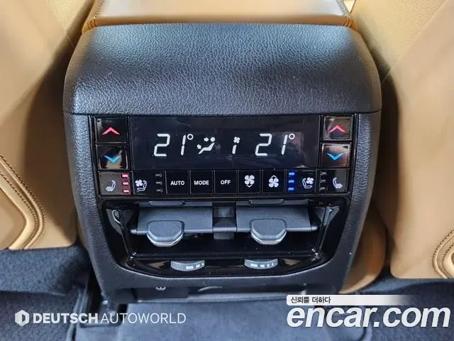Jeep Grand Cherokee 2023 — Фото 16/20