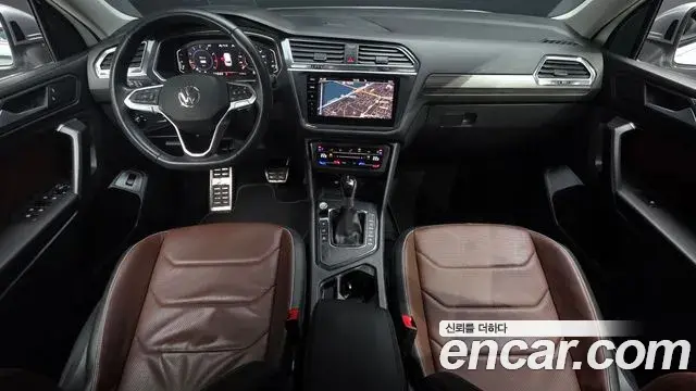 Volkswagen Tiguan Allspace 2023 — Фото 7/20