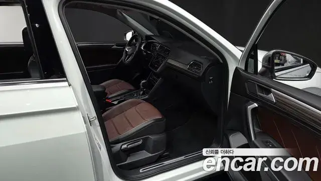 Volkswagen Tiguan Allspace 2023 — Фото 11/20
