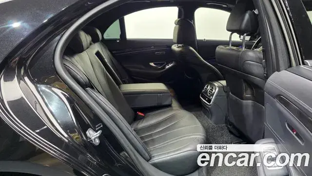 Mercedes-Benz S-Class 2020 — Фото 12/20