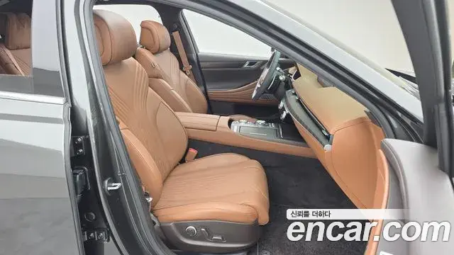 Genesis Electrified G80 2023 — Photo 11/20