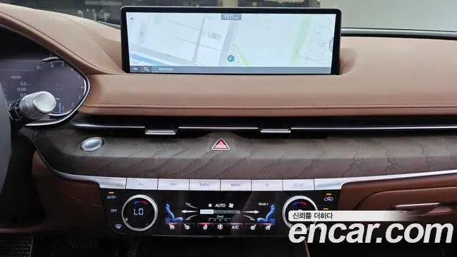 Genesis Electrified G80 2023 — Photo 14/20