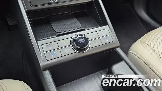 Hyundai Kona 2023 — Фото 9/20