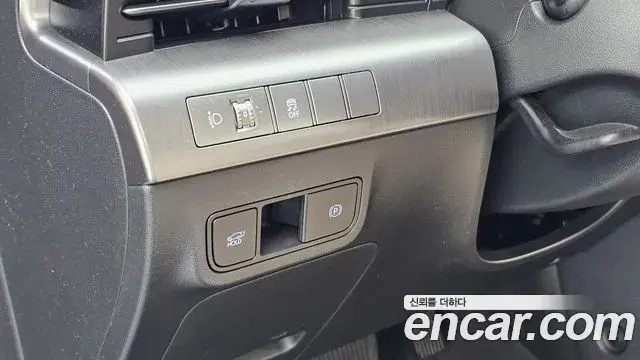 Hyundai Kona 2023 — Фото 16/20