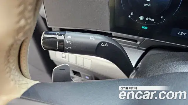 Hyundai Kona 2023 — Фото 19/20
