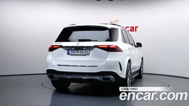Mercedes-Benz GLE-Class 2024 — Фото 4/20