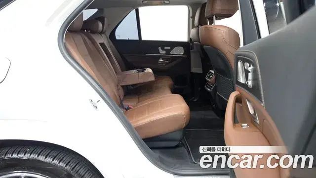 Mercedes-Benz GLE-Class 2024 — Фото 11/20