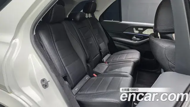 Mercedes-Benz GLE-Class 2023 — Şəkil 11/20