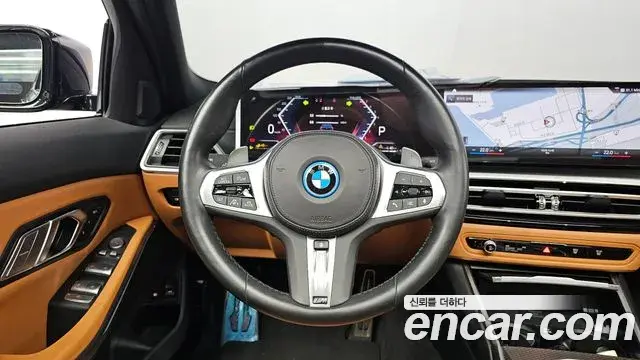 BMW 3 Series 2023 — Фото 12/20