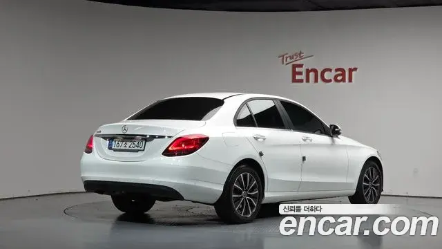 Mercedes-Benz C-Class 2020 — Фото 2/20