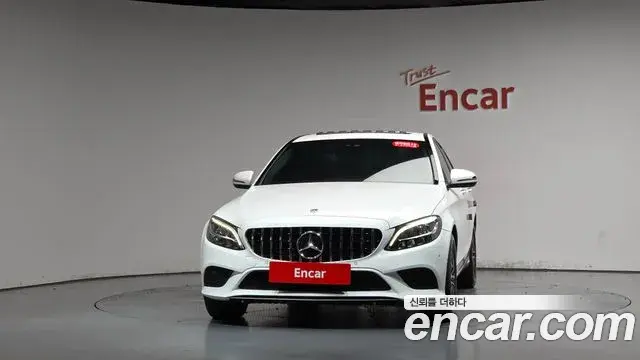 Mercedes-Benz C-Class 2020 — Фото 3/20