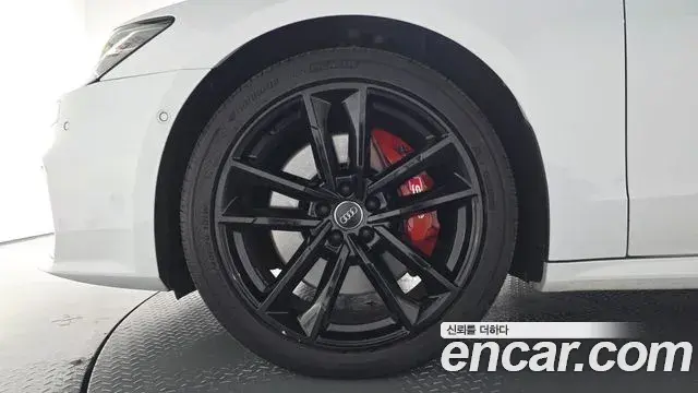 Audi A7 2020 — Фото 5/20
