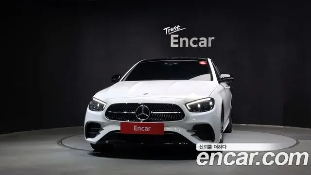 Mercedes-Benz E-Class 2022 — Фото 3/20