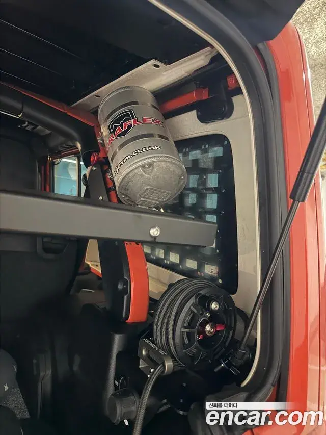 Jeep Wrangler 2019 — Фото 5/19