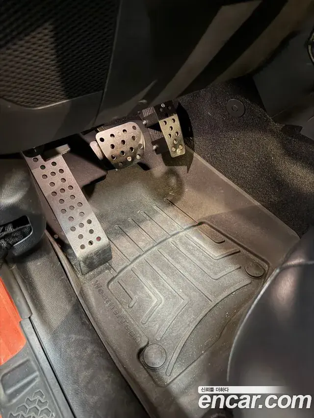 Jeep Wrangler 2019 — Фото 9/19