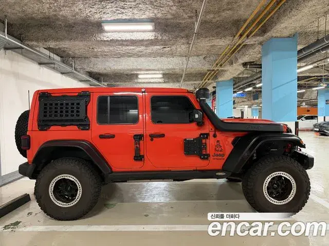Jeep Wrangler 2019 — Фото 12/19