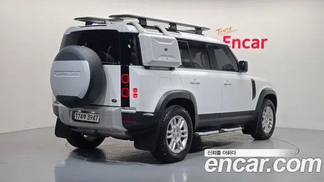 Land Rover Defender 2020 — Фото 2/20