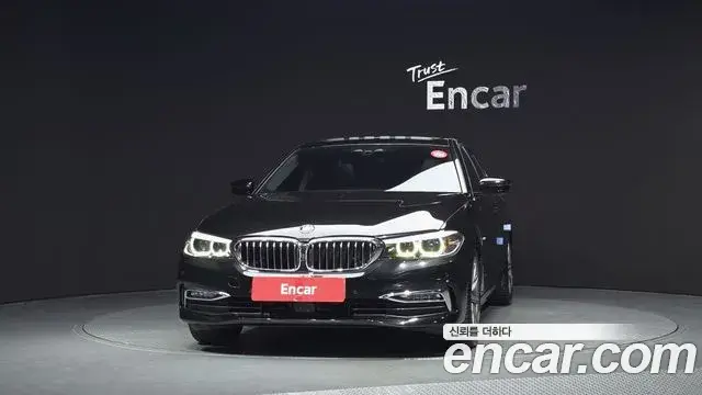 BMW 5 Series 2018 — Фото 3/20