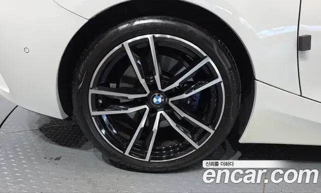 BMW Z4 2021 — Фото 5/20