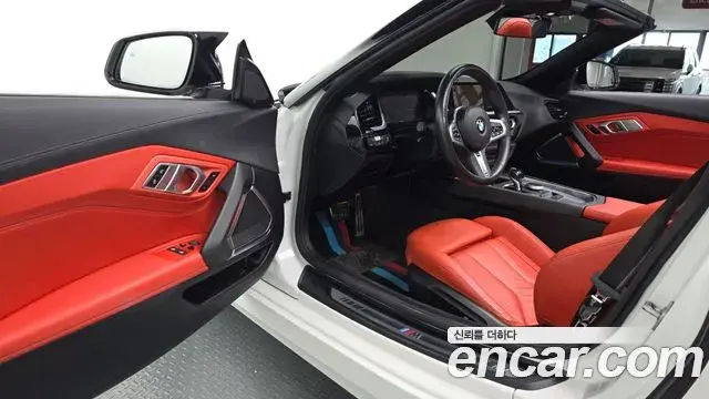 BMW Z4 2021 — Фото 10/20