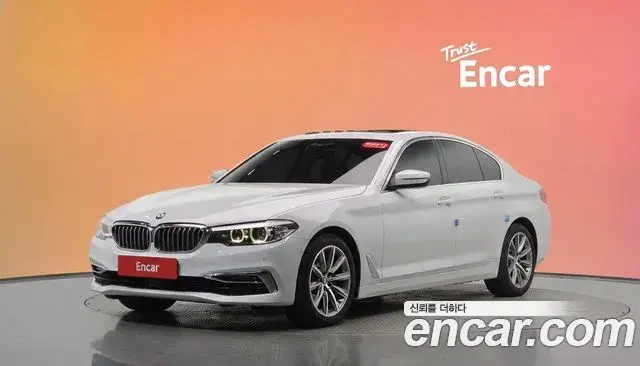BMW 5 Series 2019 — Фото 1/20