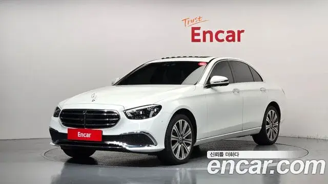 Mercedes-Benz E-Class 2023 — Фото 9/20