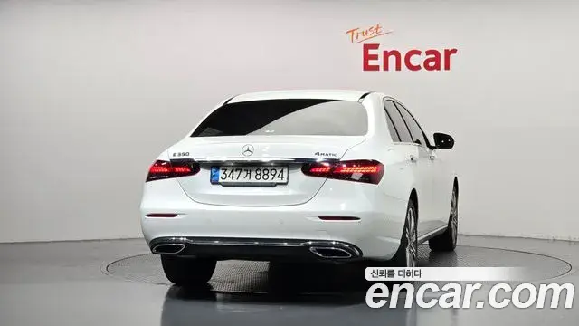 Mercedes-Benz E-Class 2023 — Фото 3/20