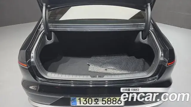 Hyundai Grandeur 2023 — Photo 20/20